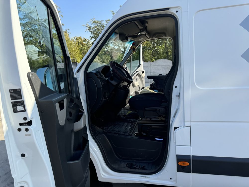Vand sau schimb Renault Master 3