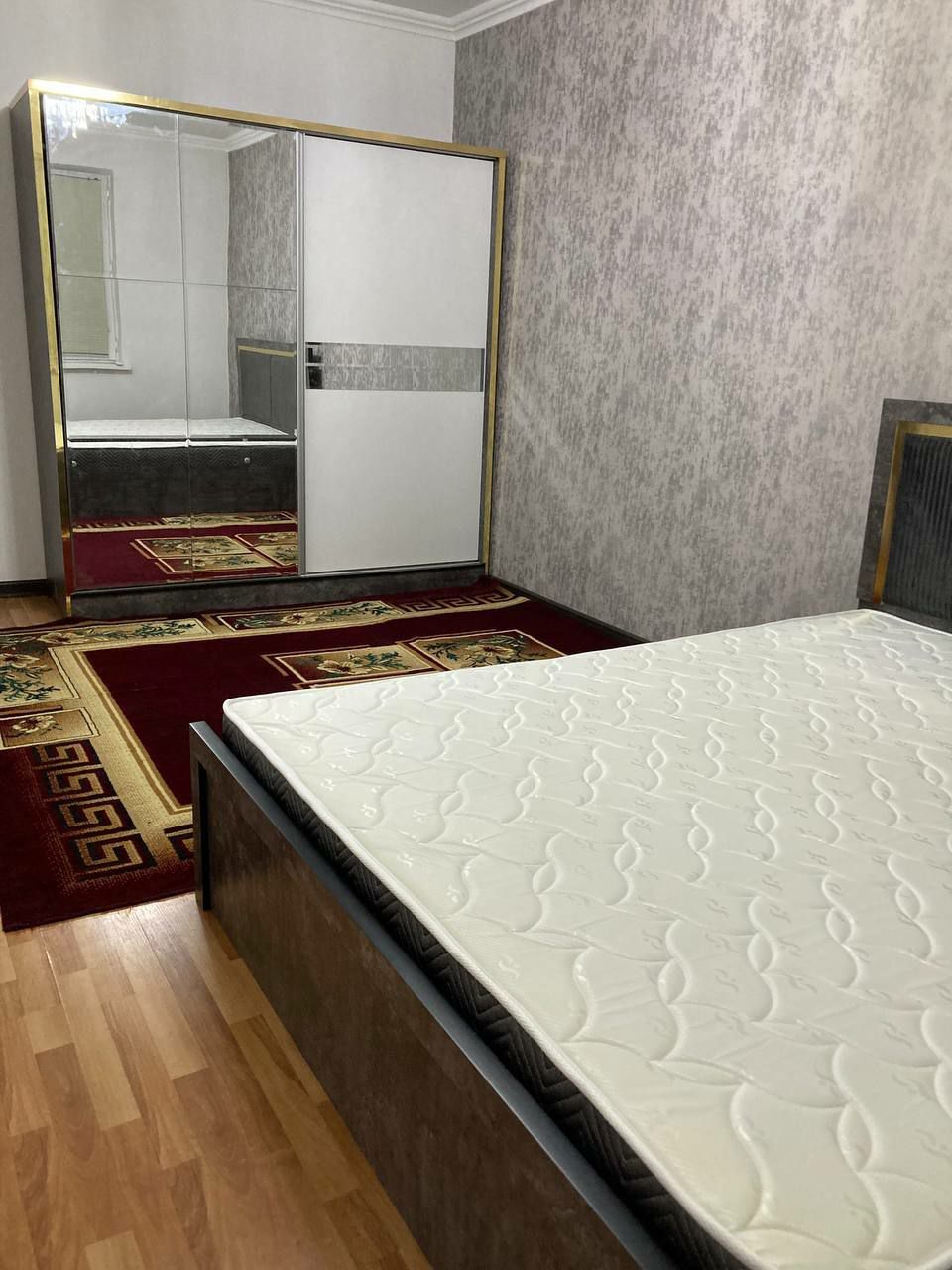 Продам 3 комнатную,Метро Юнусабад,МегаПланет