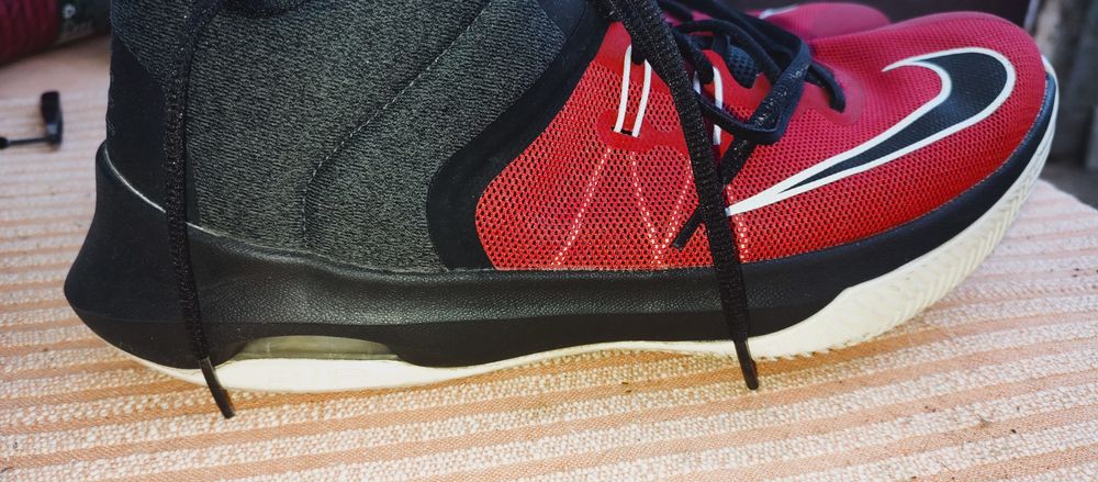 Мъжки Nike.                .