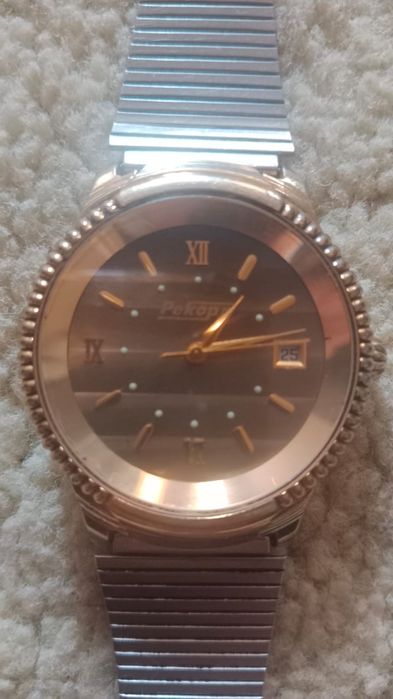 Часы подзолочный продаётся