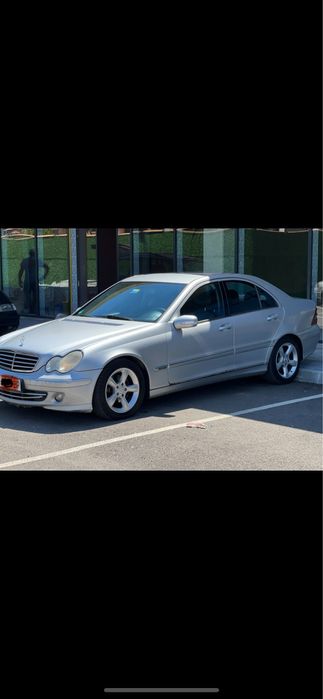Mercedes C200