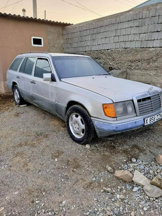 Mersades benz 124 Универсал