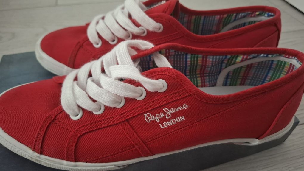 Дамски кецове Pepe jeans