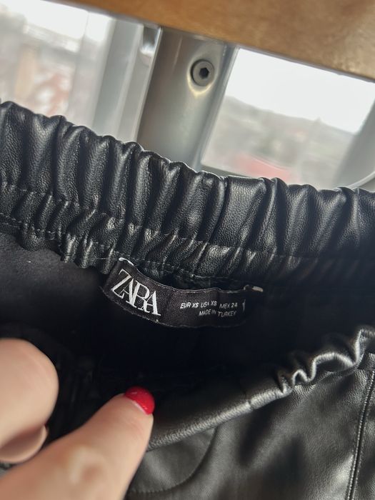 ЗАРА- панталони.