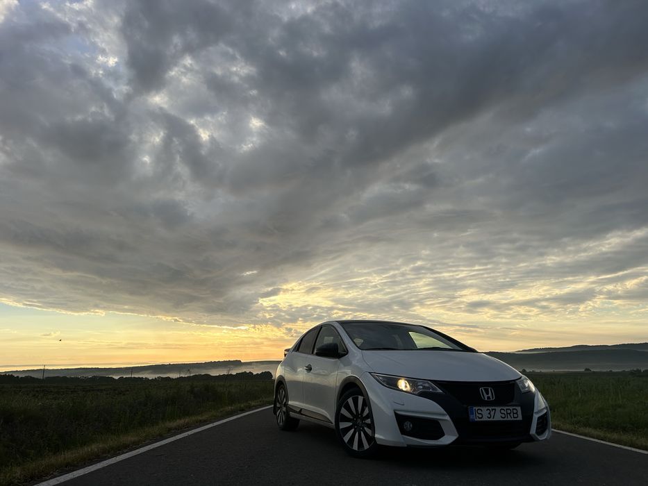 Hoda civic 9 fk2 schimb doar cu suv sau masina de familie