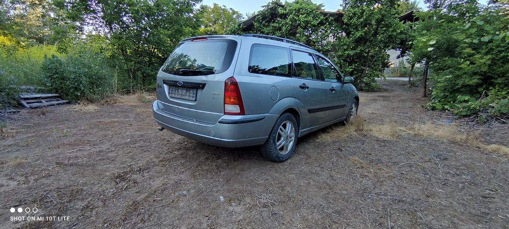 Задна броня за Форд Фокус Мк1 Комби. Zadna Bronq Ford Focus Kombi