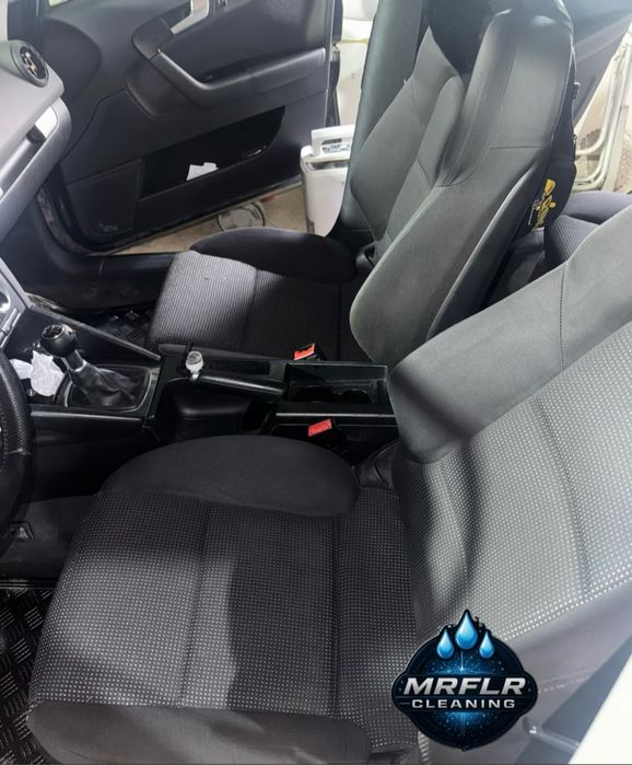 Servicii Detailing interior- întreținere textil/plastice etc