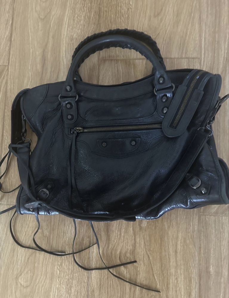 Оригинална чанта Balenciaga City Bag Medium