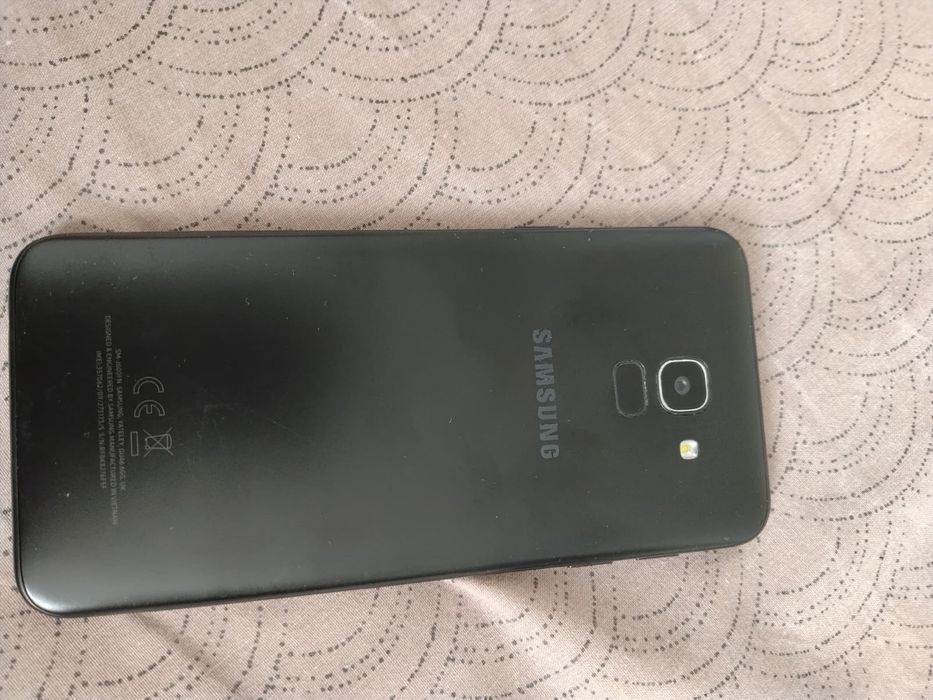 Vand sau Schimb Samsung j6 URGENT
