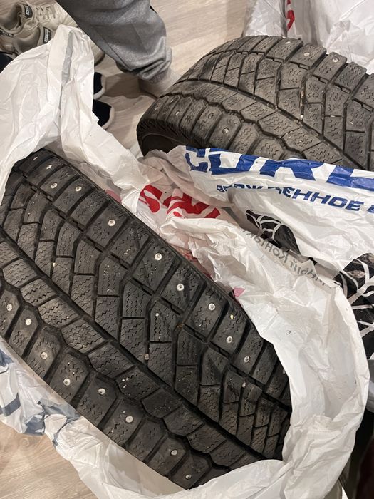 Шина зимняя 195/65R15