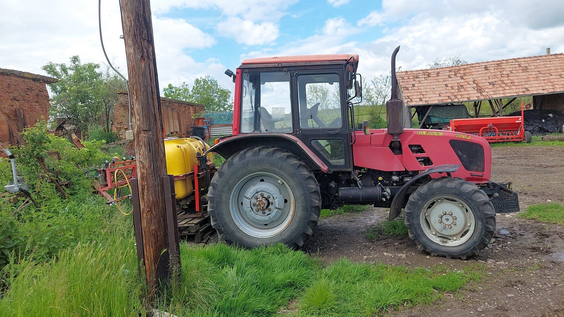 Tractor Belarus 1025.3