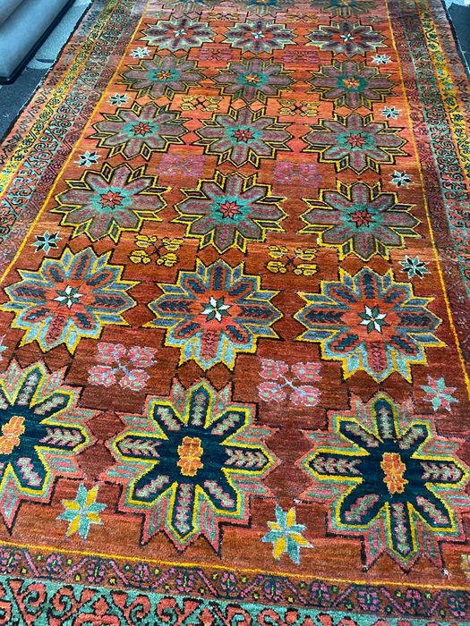 Ковер ручной работы