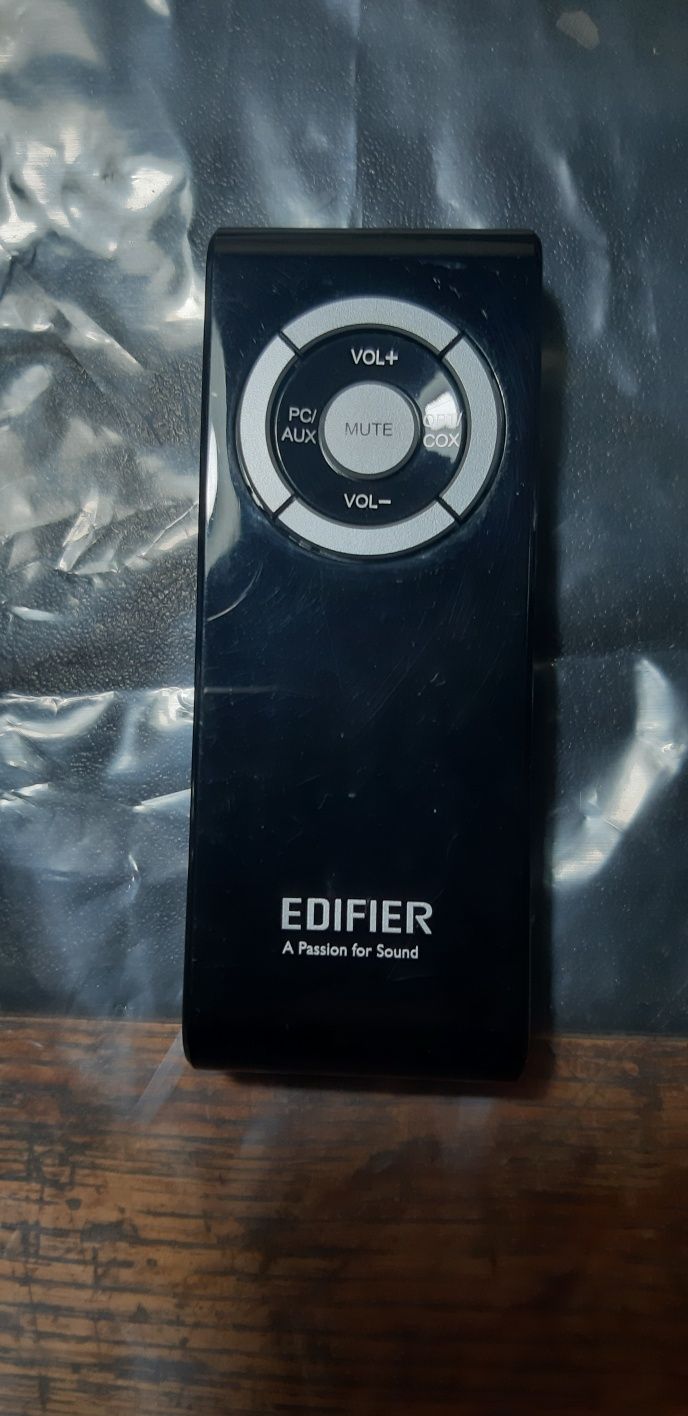 Колонки edifier R2800