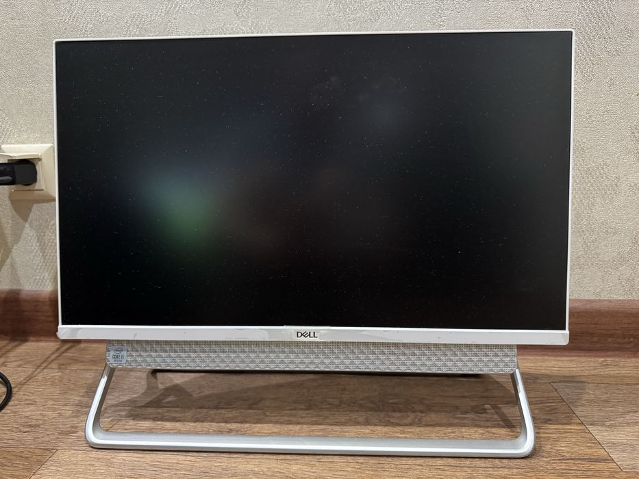 Моноблок DELL Inspiron
