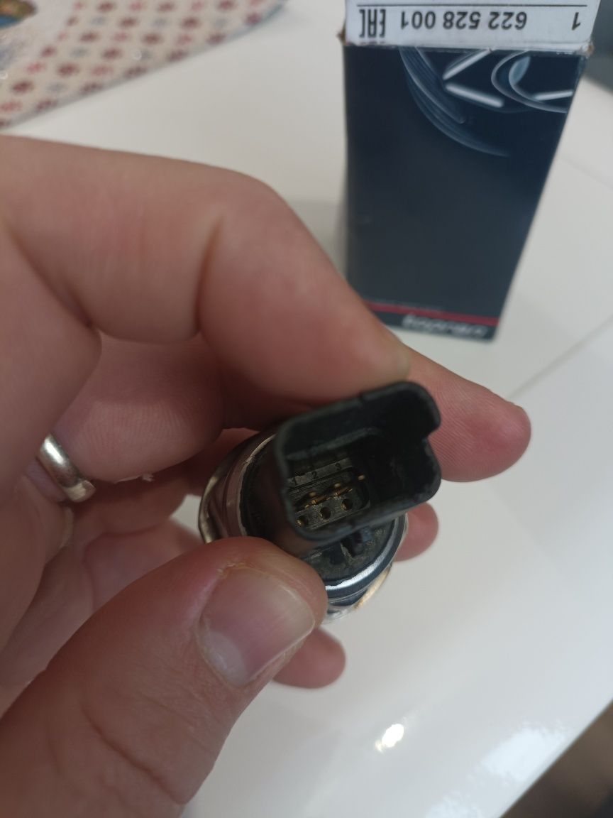Topran 622 528 001 Senzor presiune combustibil / rampa Ford, Peugeot