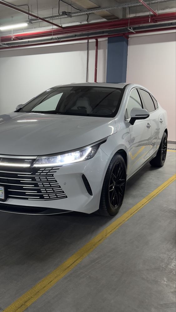 BYD chazor sotiladi.