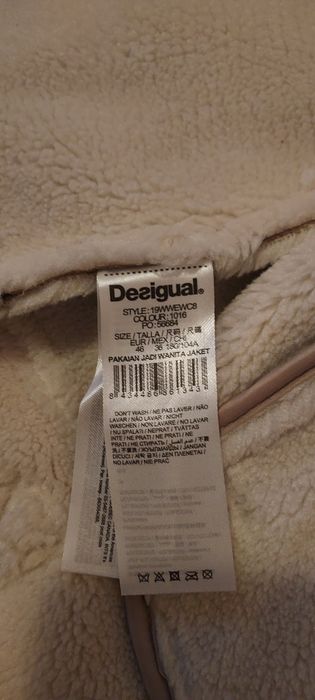 Дамско зимно яке с бляскав ефект Desigual рр.ХЛ