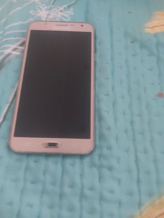 Samsung Galaxy J7 700H