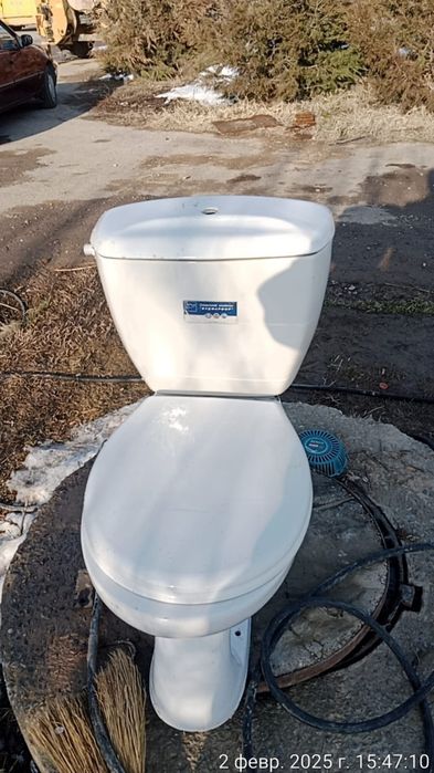 Унитаз  керамический