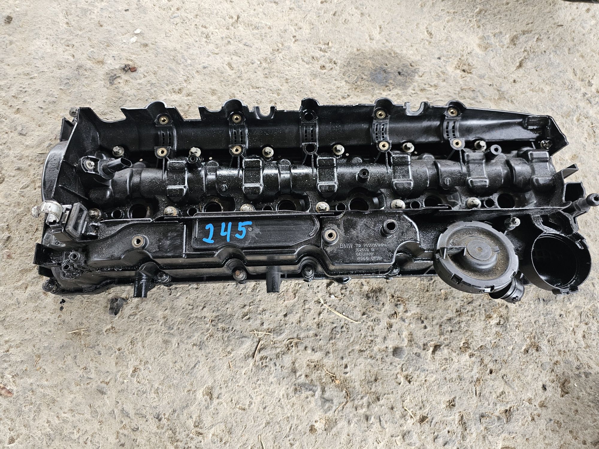 Капак клапани n57d30a 245кс н57 н57д30а клапаните
