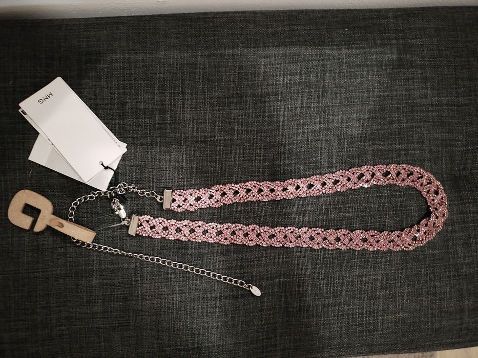 Нов блестящ и изискан колан на Манго