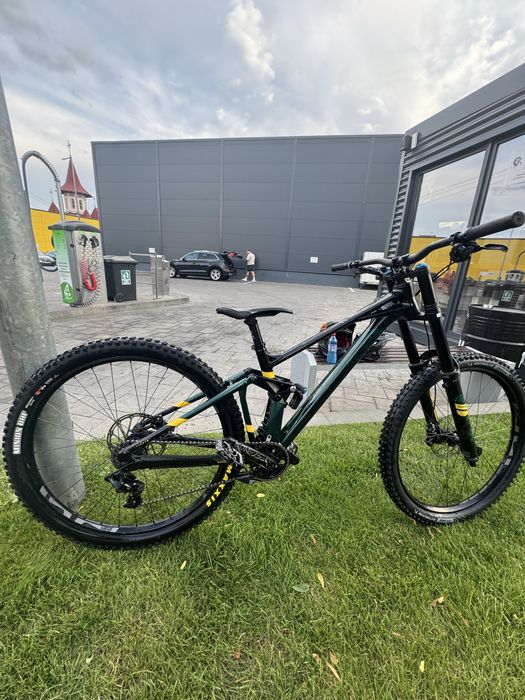 vand bicicleta downhill mondraker summum r 2022