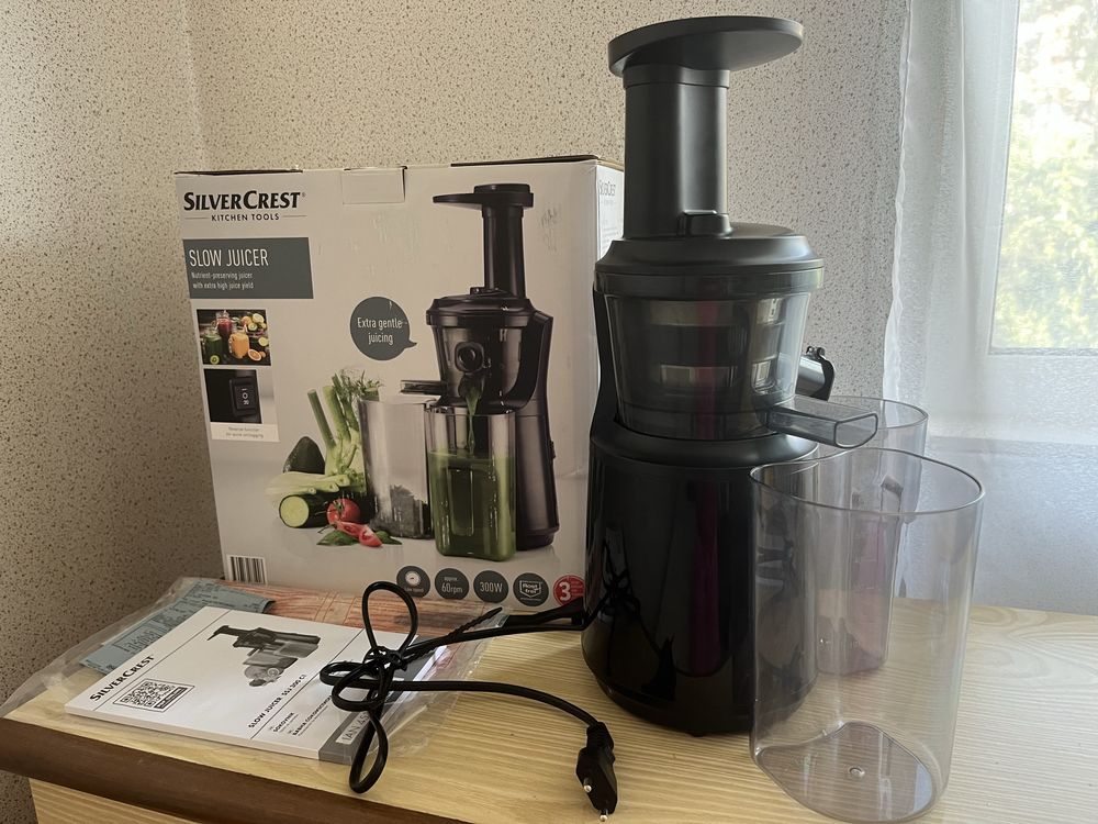 Сокоизтисквачка Silvercrest Slow Juicer SSJ 300 C1