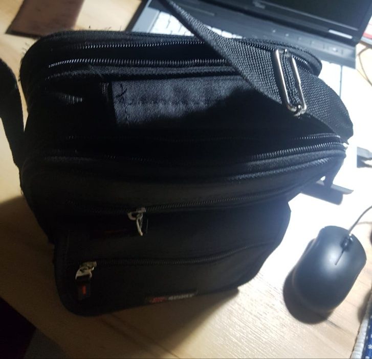 Borseta /geanta barbati nou-nouta material gros rezistent negru inchis