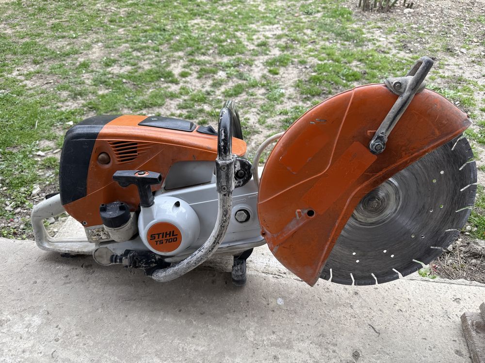 Închiriez Tăietor Beton & Asfalt Stihl TS700 – Putere și Precizie!