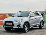 Mitsubishi ASX Mitsubishi ASX 2.2DI-D TOP 4WD Automat Cam Panorama Navi Clima