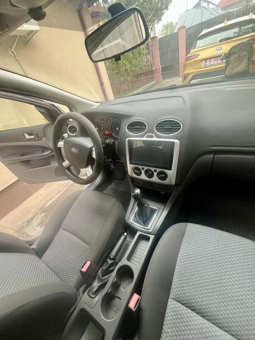 Vând Ford Focus 2