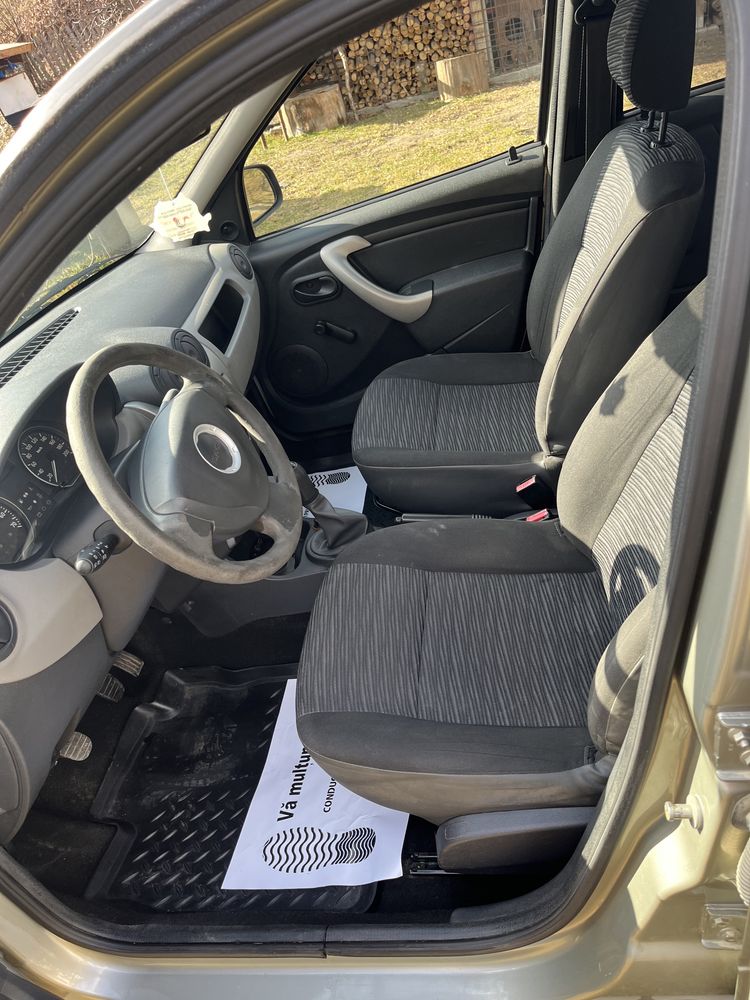 Vand Dacia logan