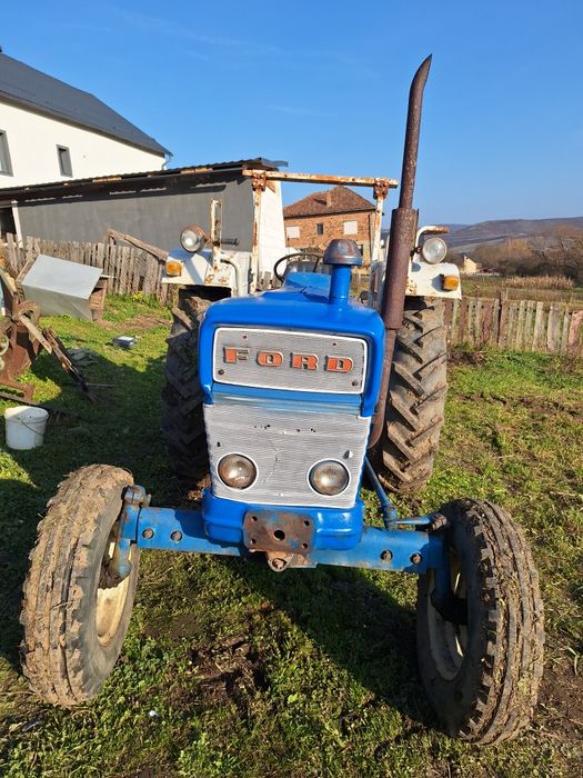 Vand tractor Ford 4000