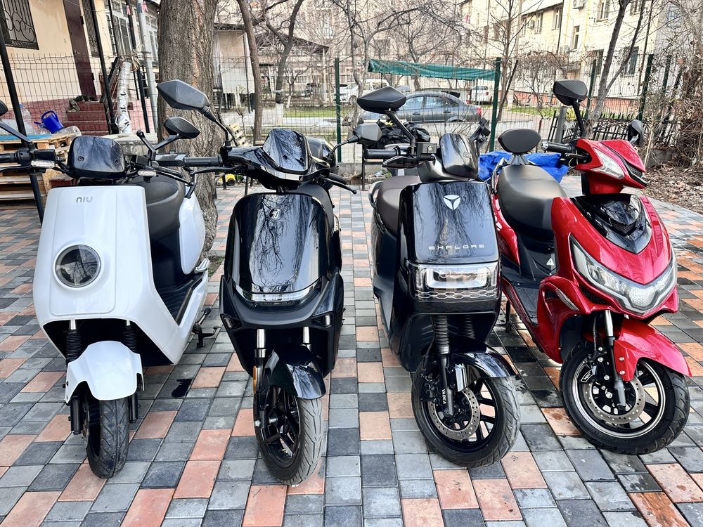 Продам электроскутор как на фото фирменые