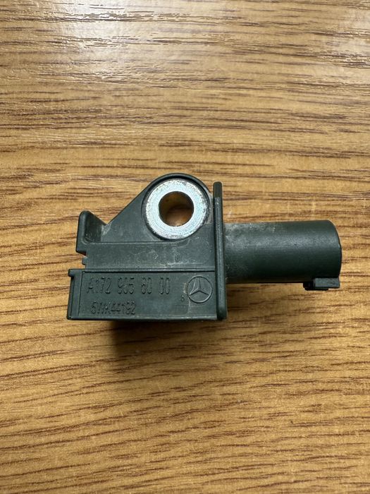 Краш сензори за Mercedes-Benz C-класа (W204)