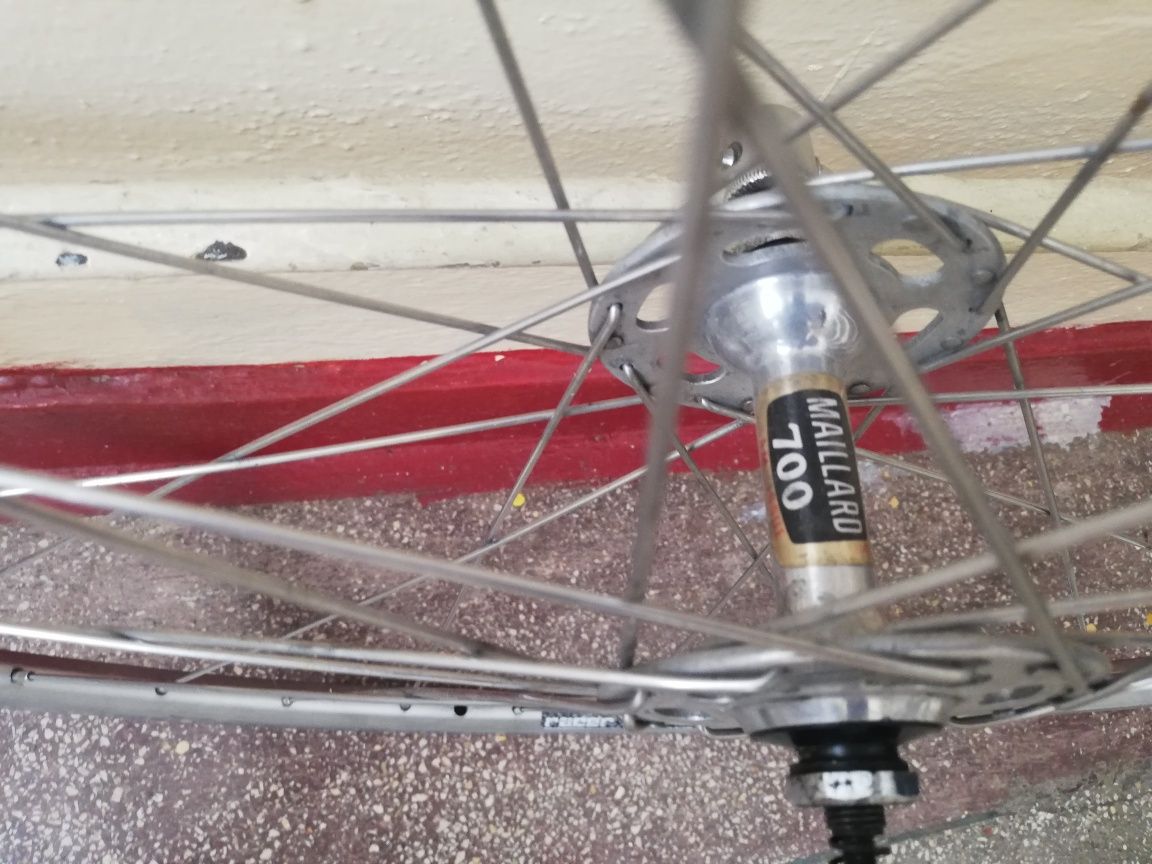 Vând jenti bicicleta
