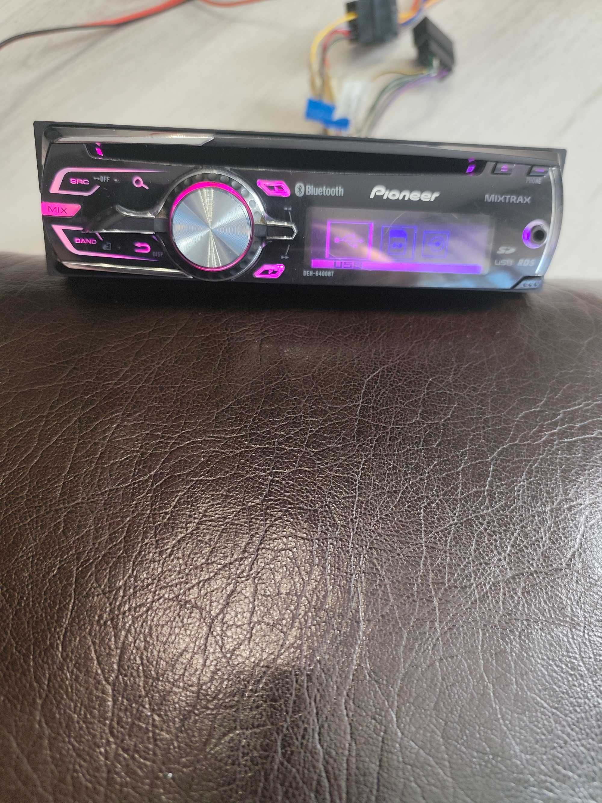 Pioneer - DEH-6400BT