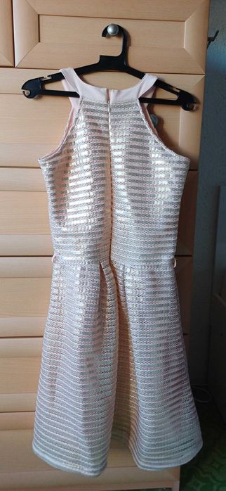 Рокля без ръкави за момиче