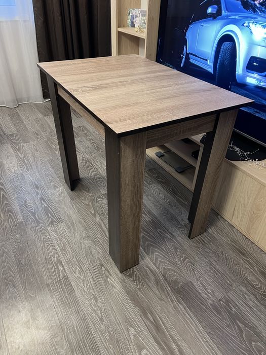 Холна/трапезна маса