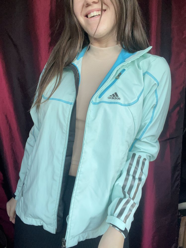 Geaca Adidas dama, marime M