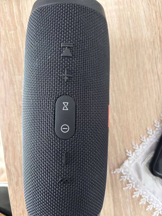 Jbl Charge 3 Orginal Има и кутия няма забележки