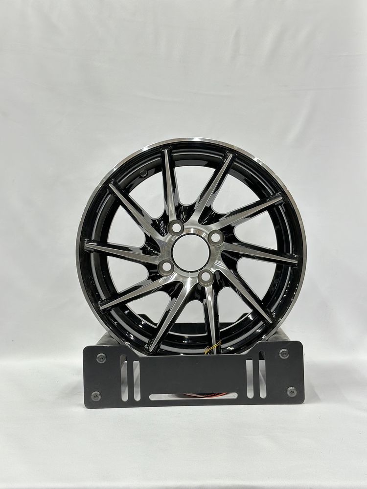Продается комплект дисков R15 4x100