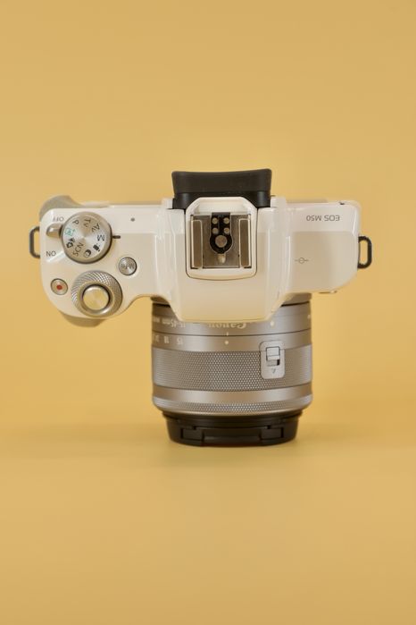 Canon EOS M50 15-45mm white 4K video