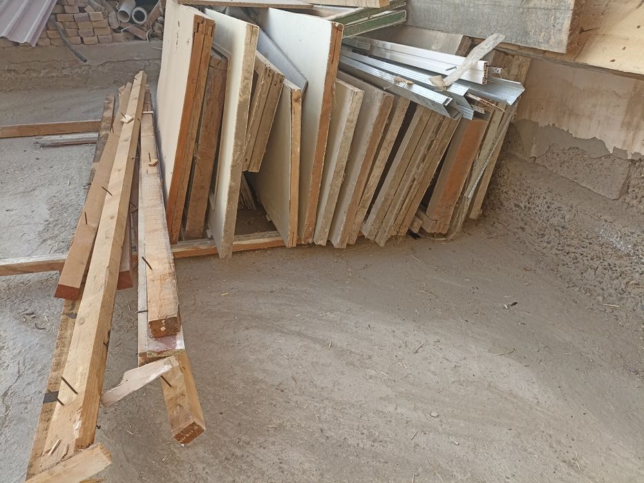 ДВП эшик газ плита мебел сотилади