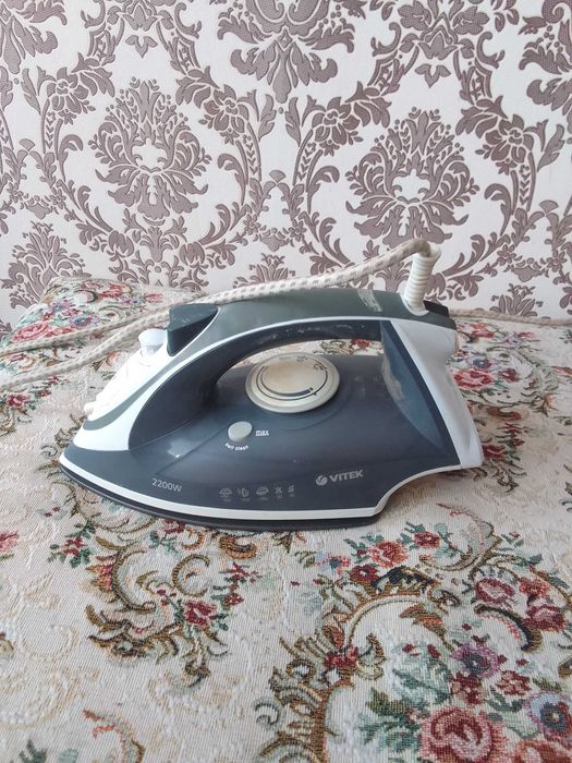 Утюг б/у 4000 тг