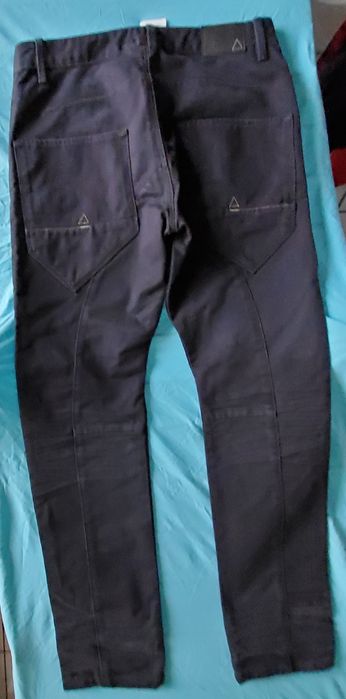 3 Blugi barbati Noi cu eticheta