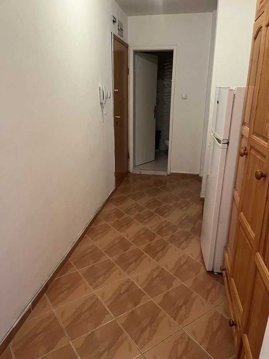 Дава се под наем Тристаен апартамент в София, Хладилника - 108 кв.м за 494.7 € - Снимка #3