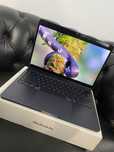 MacBook Air 13-inch / Apple M3 / 8 GB/ 256 GB / Ca nou |