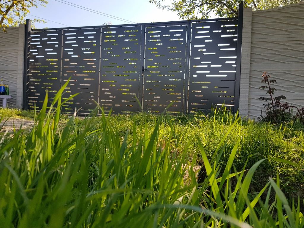 Porți,lacre gard,scări, balustrade,foisoare, hala depozitare etc