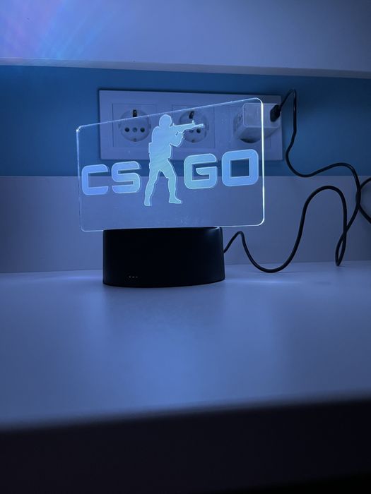 Светеща акрилна лампа CS:GO